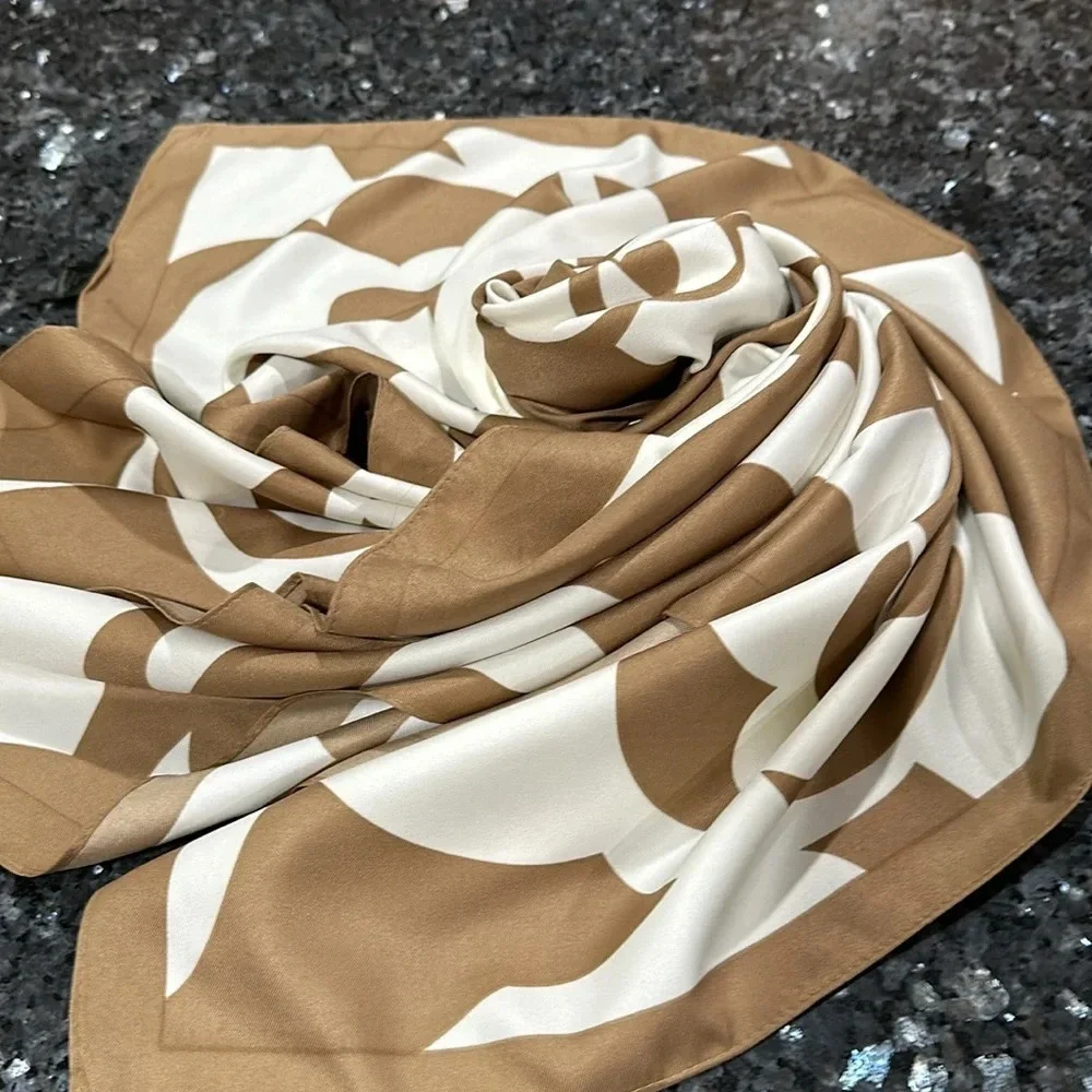 Beautiful print scarf